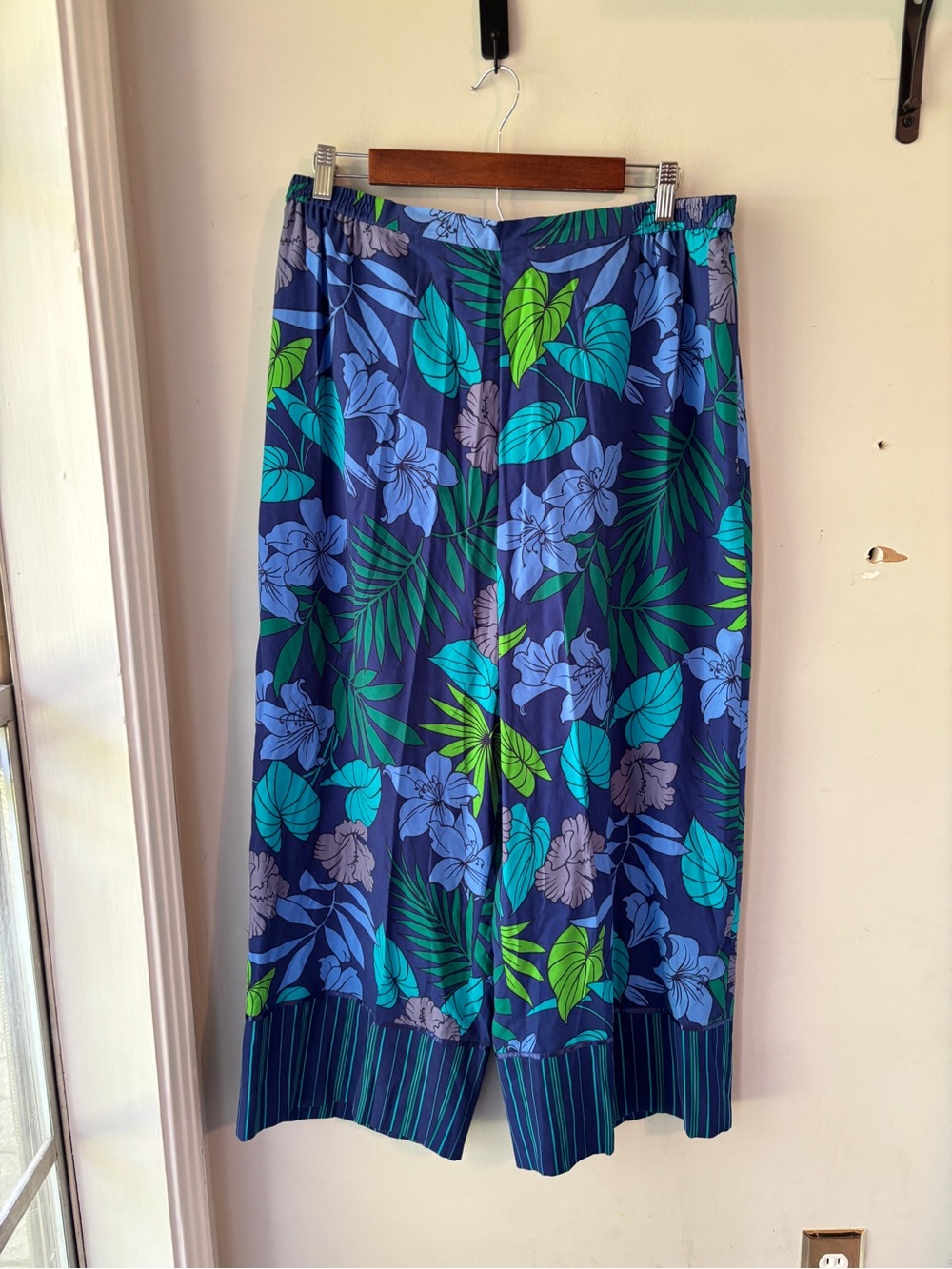 Deadstock Josephine Chaus Tropical Floral Pants Large Silk